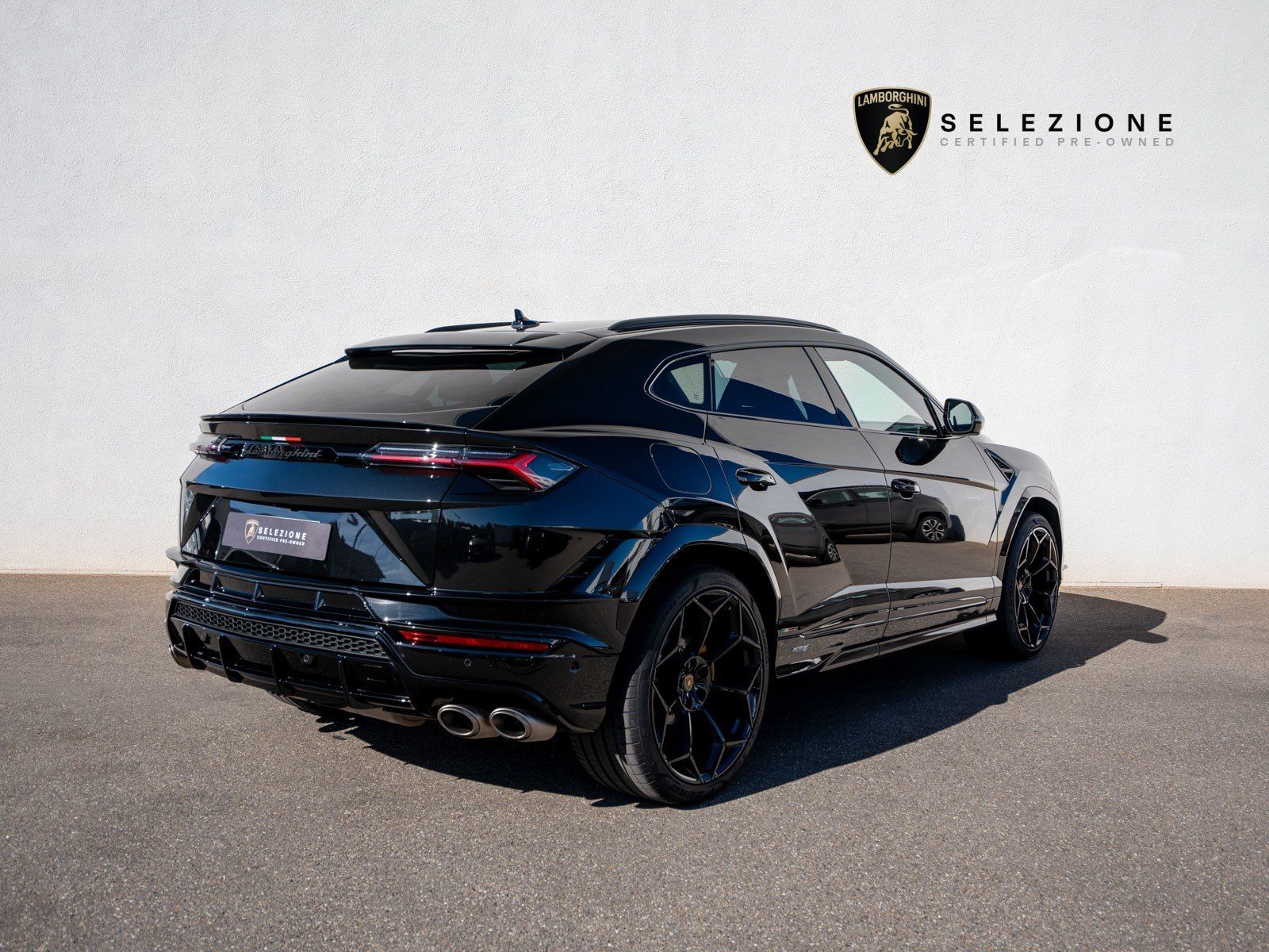 Lamborghini Urus S 23 AKRAPOVIC B&O PANO MASSAGE PARK-ASSIS foto 3