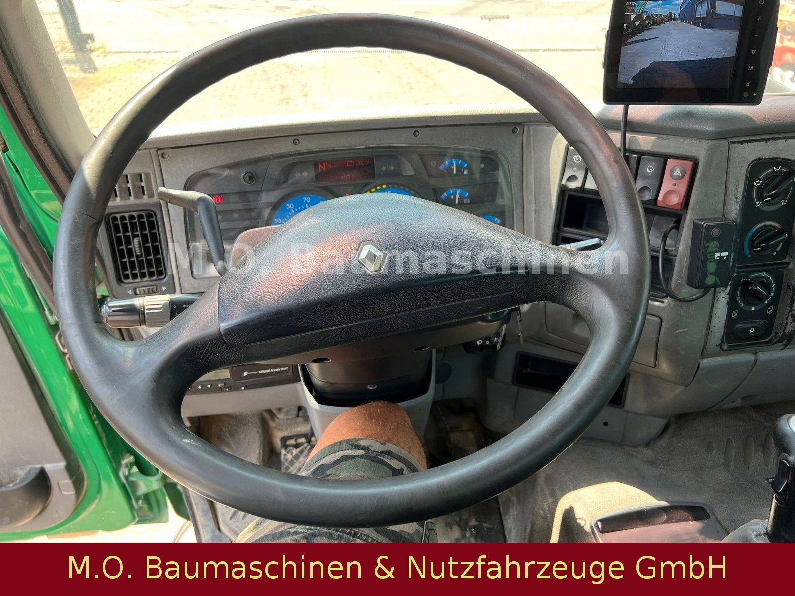 Fahrzeugabbildung Renault Kerax 370 dci / 6x4 / Palfinger PK 15500 / Euro5