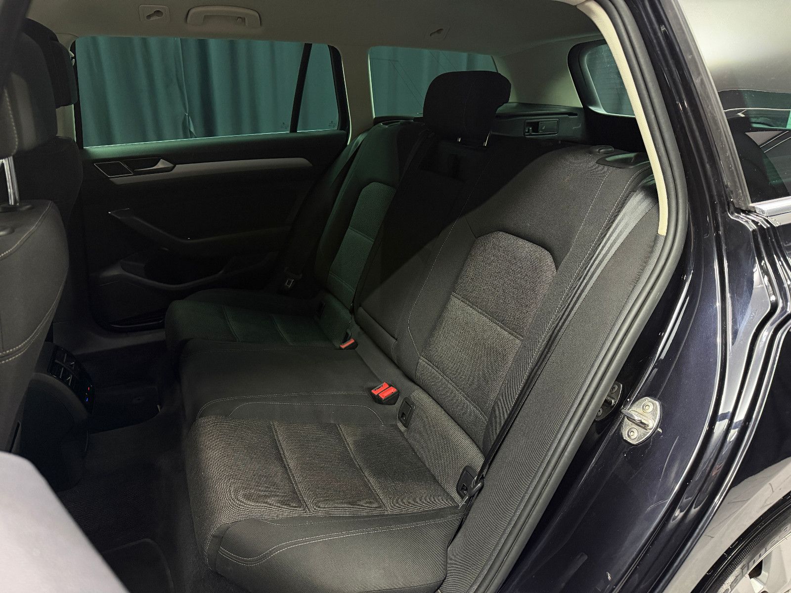 Fahrzeugabbildung Volkswagen Passat Variant Comfortline|NAVI|PDC|2-HD