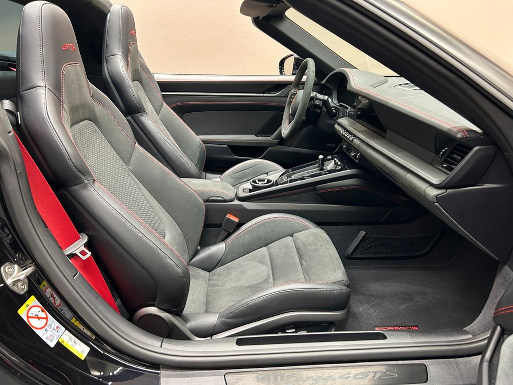 Porsche 992 /911 Targa 4 GTS**SPORT DESIGN*RACETEX*XPEL**