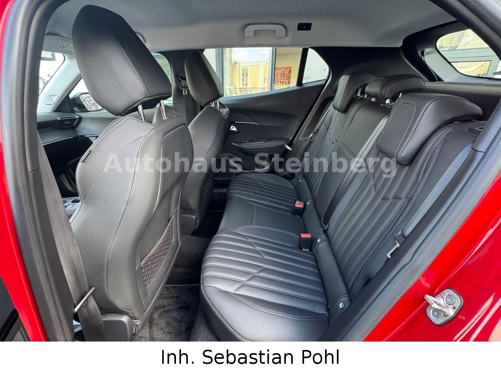 Peugeot 2008 Allure*LED*APP*NAVI*LEDER*1.HAND