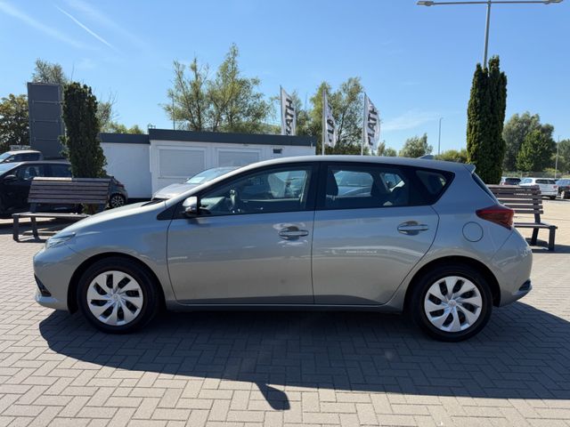Toyota Auris Cool
