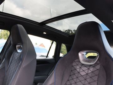 Fahrzeugverkauf 12 Volkswagen Tiguan 2.0 TDI 142 kW 4M R-Line Panodach 20 Zoll
