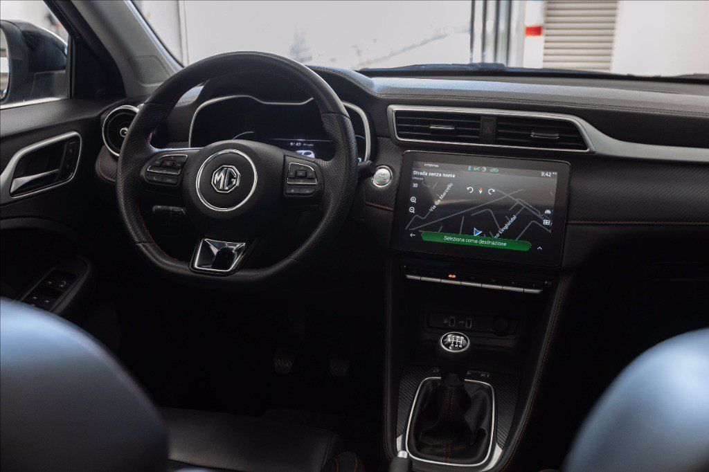 MG ZS