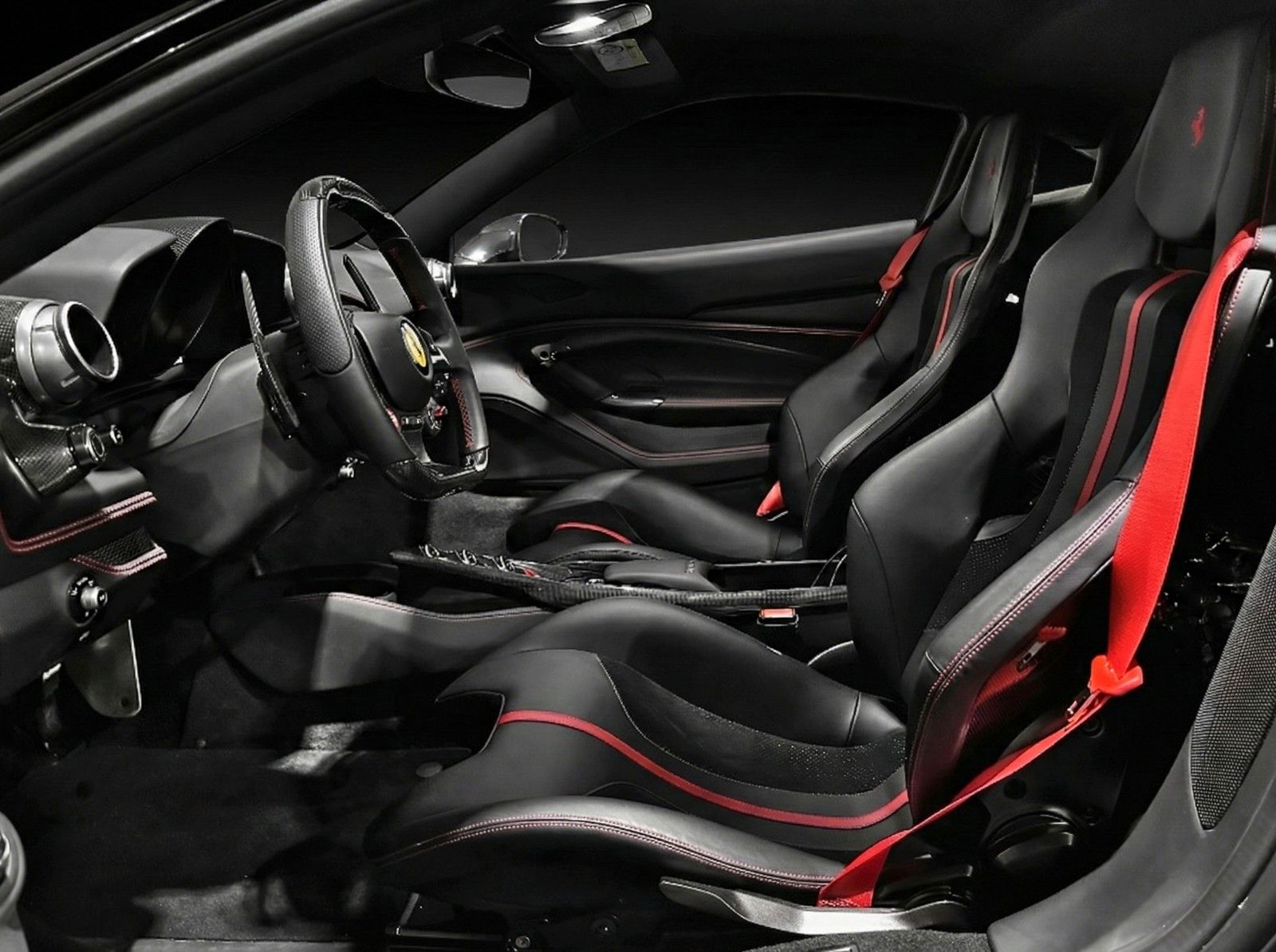 Fahrzeugabbildung Ferrari F8 Tributo | Carbon | Racing | LED