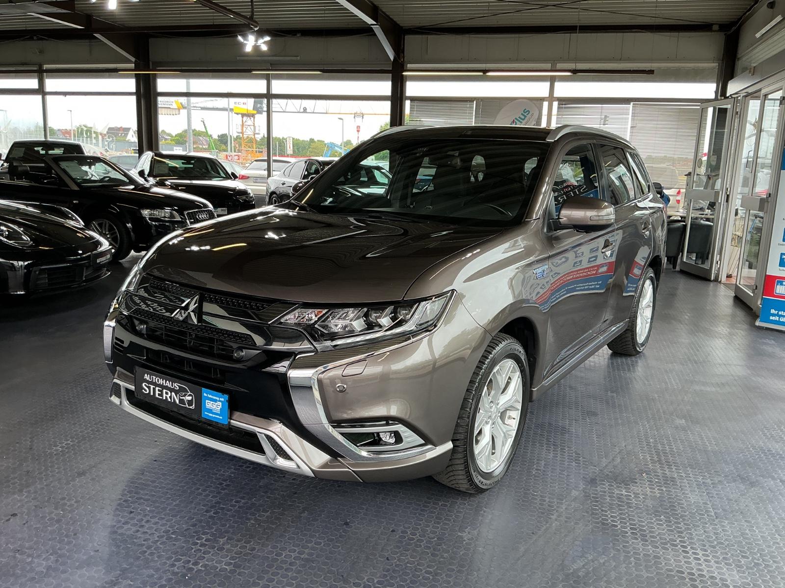 Mitsubishi Outlander PHEV Top 4WD * Sportpaket * 360 Kamera