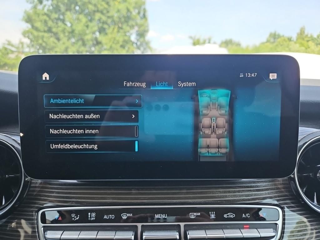 Fahrzeugabbildung Mercedes-Benz EQV 300 AVANTGARDE lang AIRMATIC 360° LED AMG