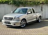 Ford F 150 - silberne Ford F 150