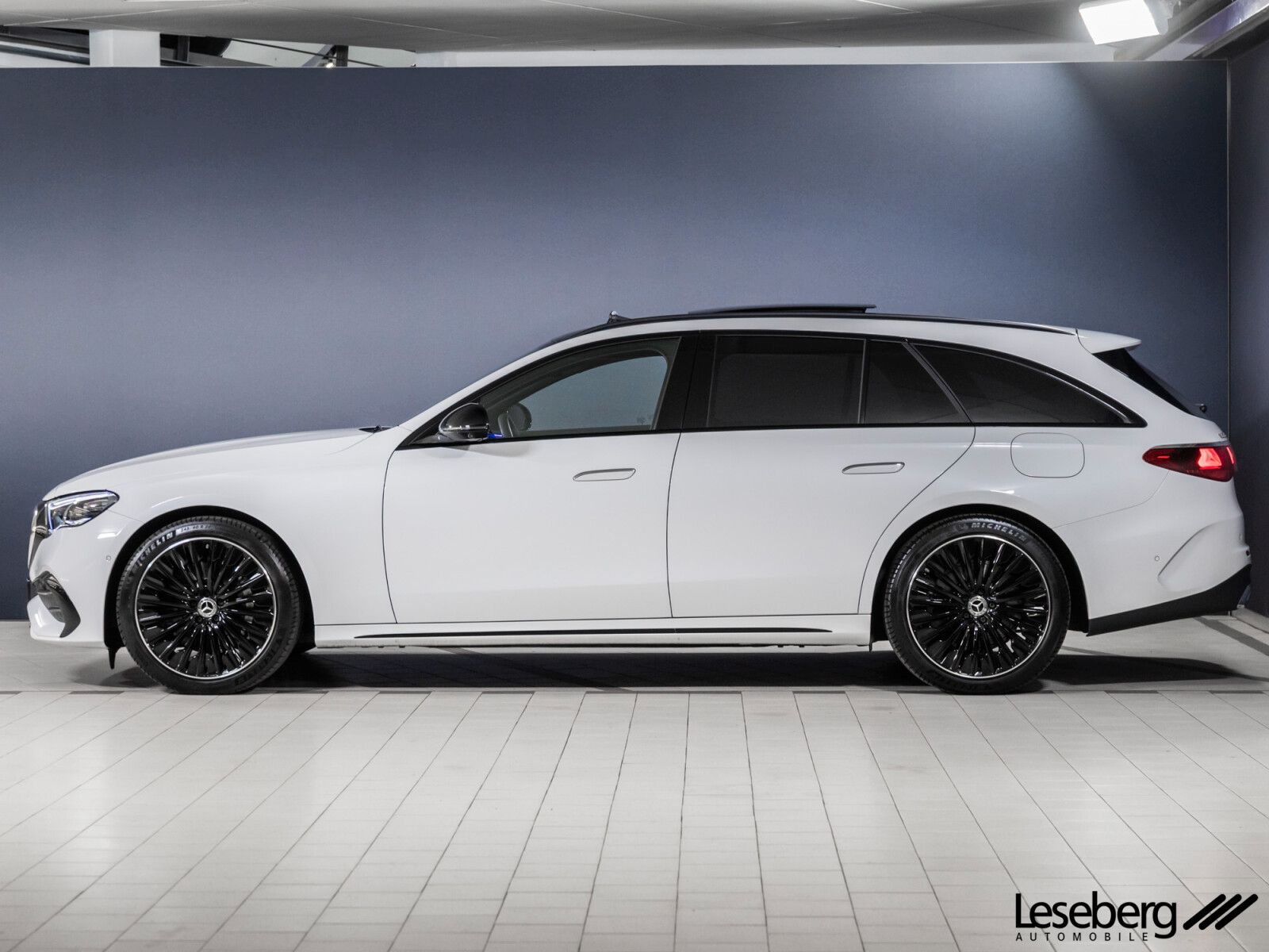 Mercedes-Benz E 300 de T 4M AMG Prem Pano/Dig.Light/AHK/Airmat foto 3