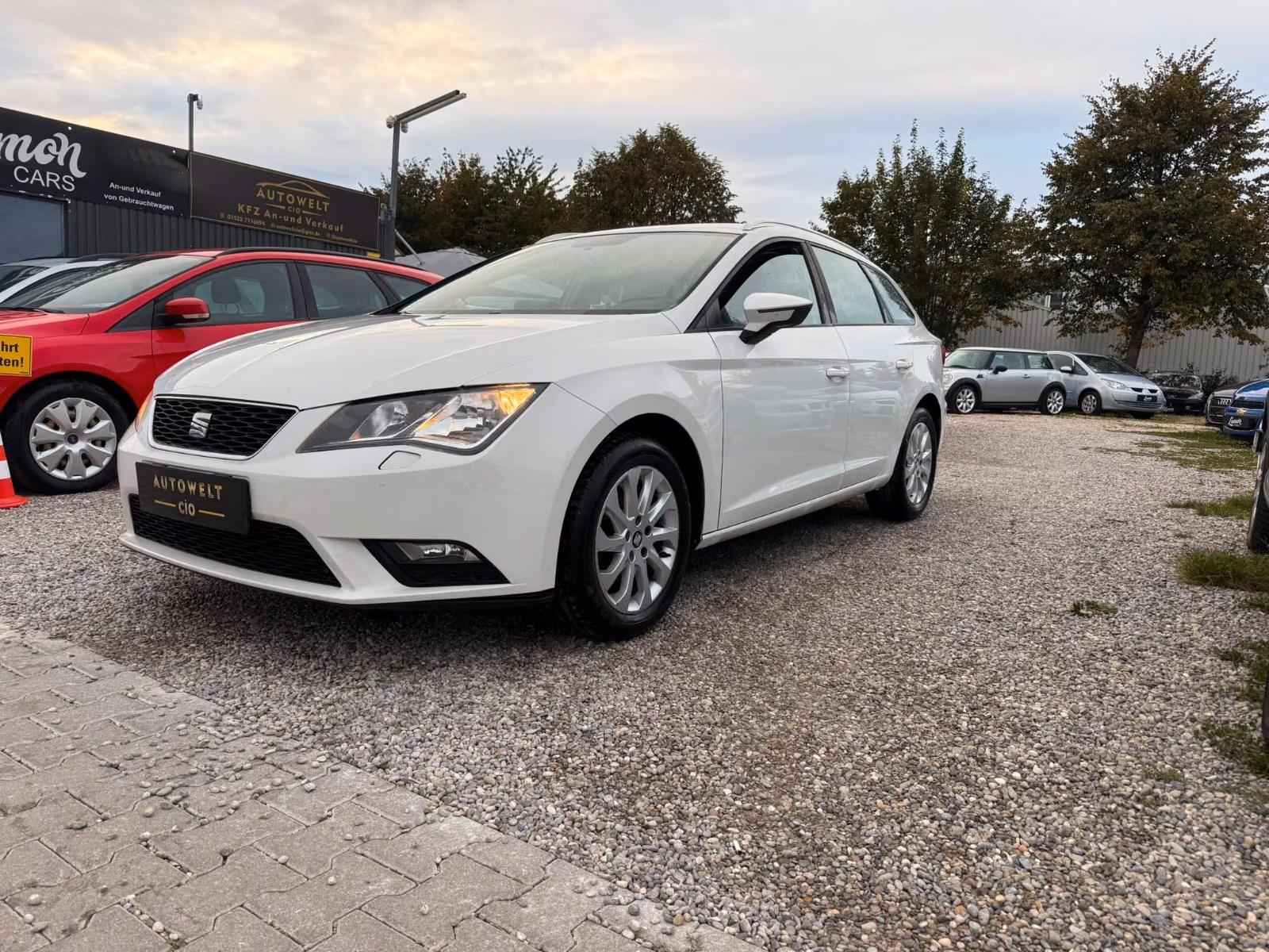 Seat Leon ST Style*EURO5*TÜV*SHZ*TEMPOMAT*