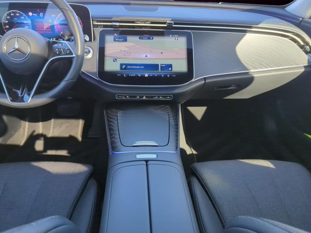 E 220 dT n.Modell PANO AHK NAVI DIST LED KEYLESS