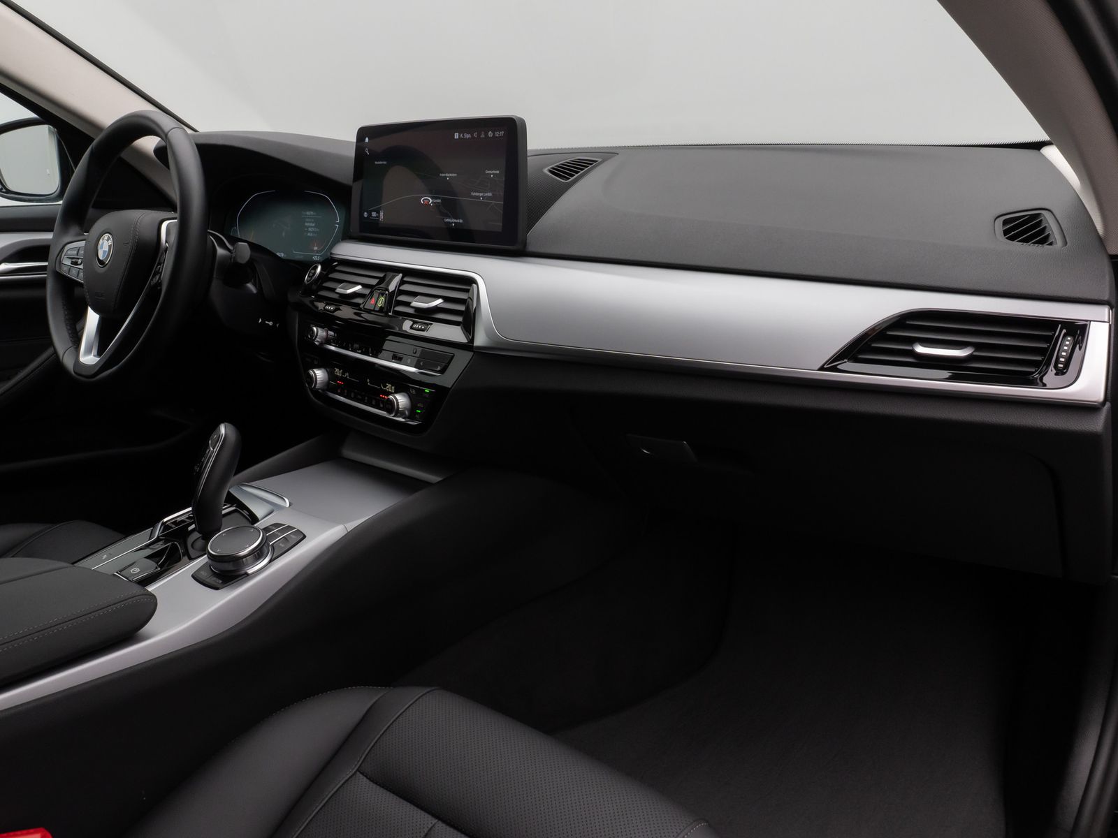 Fahrzeugabbildung BMW 530i Kamera DAB CockPitPro Leder Alarm LED