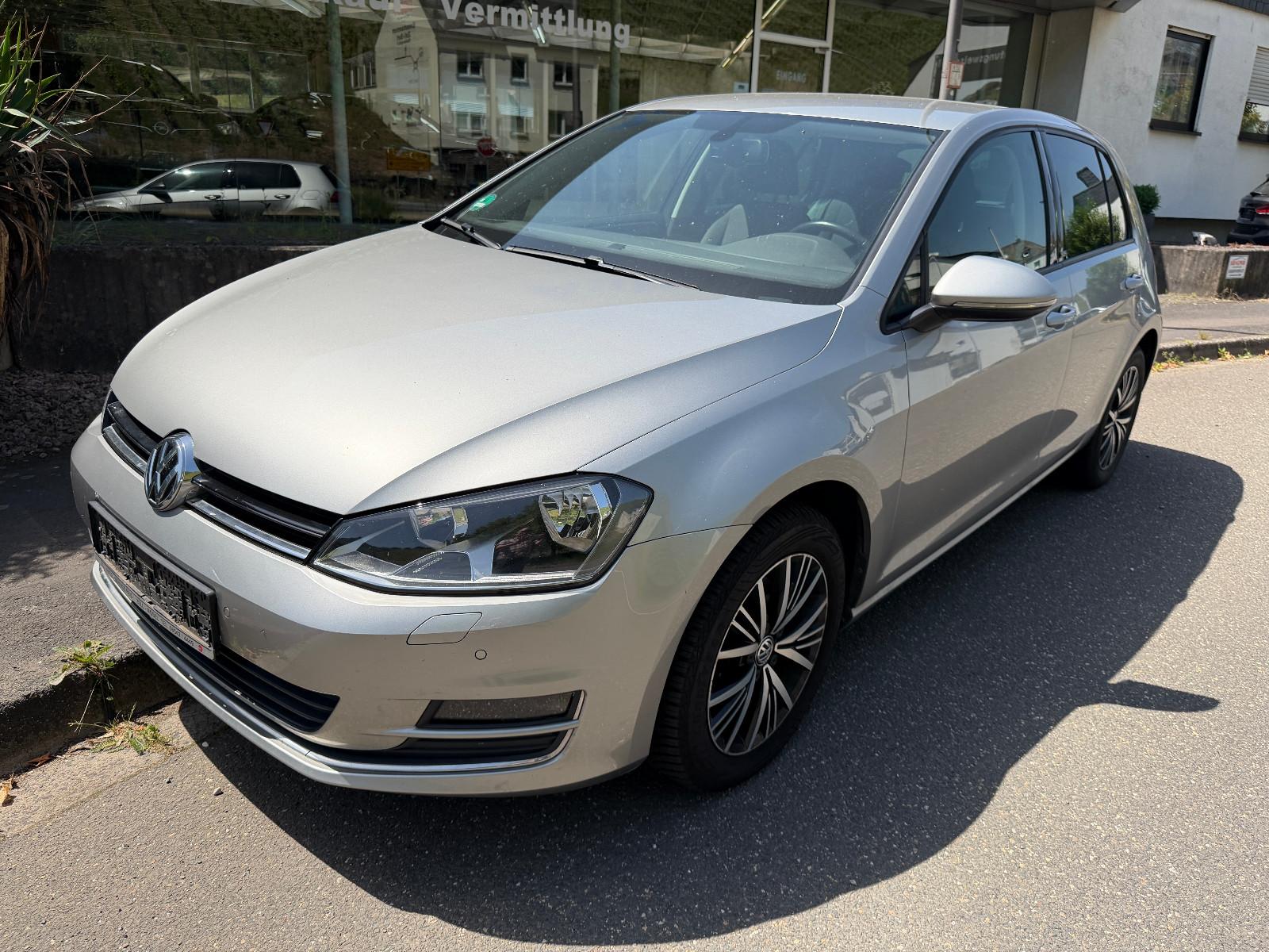 Volkswagen Golf VII Lim. Allstar BMT