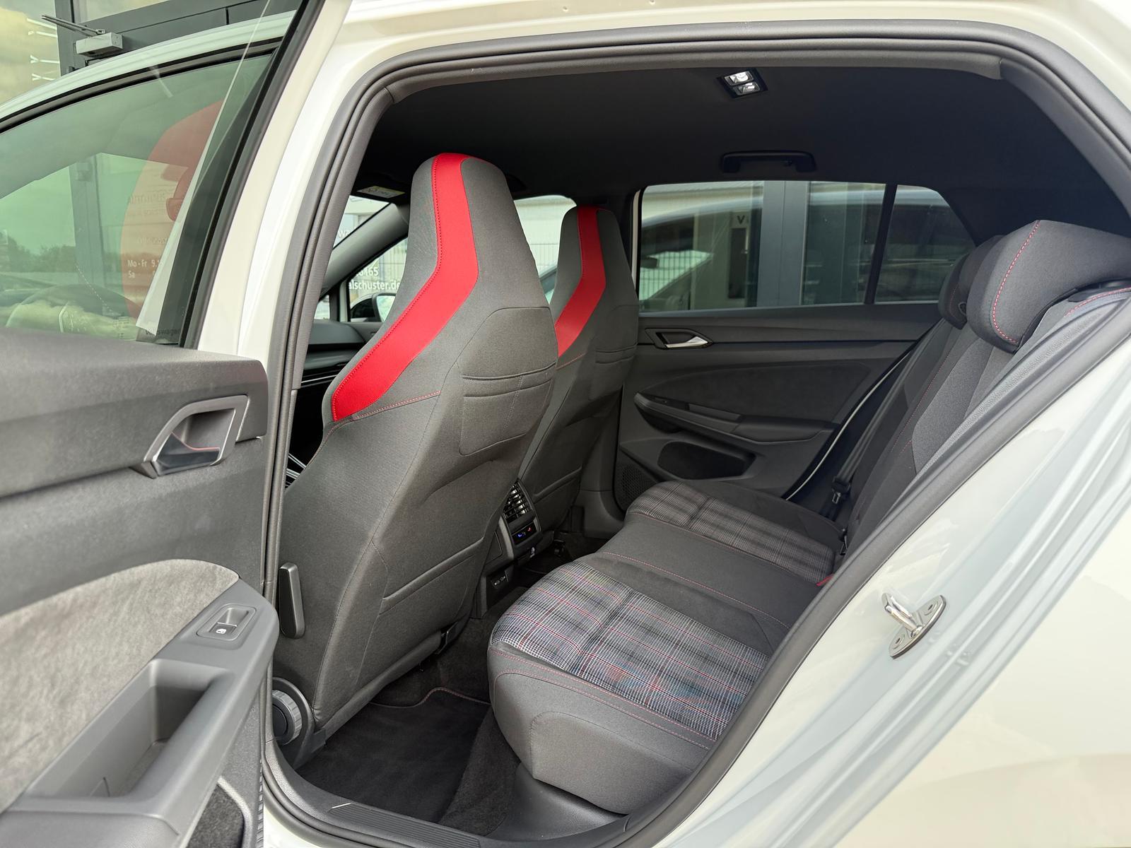 Volkswagen Golf GTI 2.0 TSI/DSG/LED/ACC/APP/KAMERA/AMBIENTE, миниатюра 18