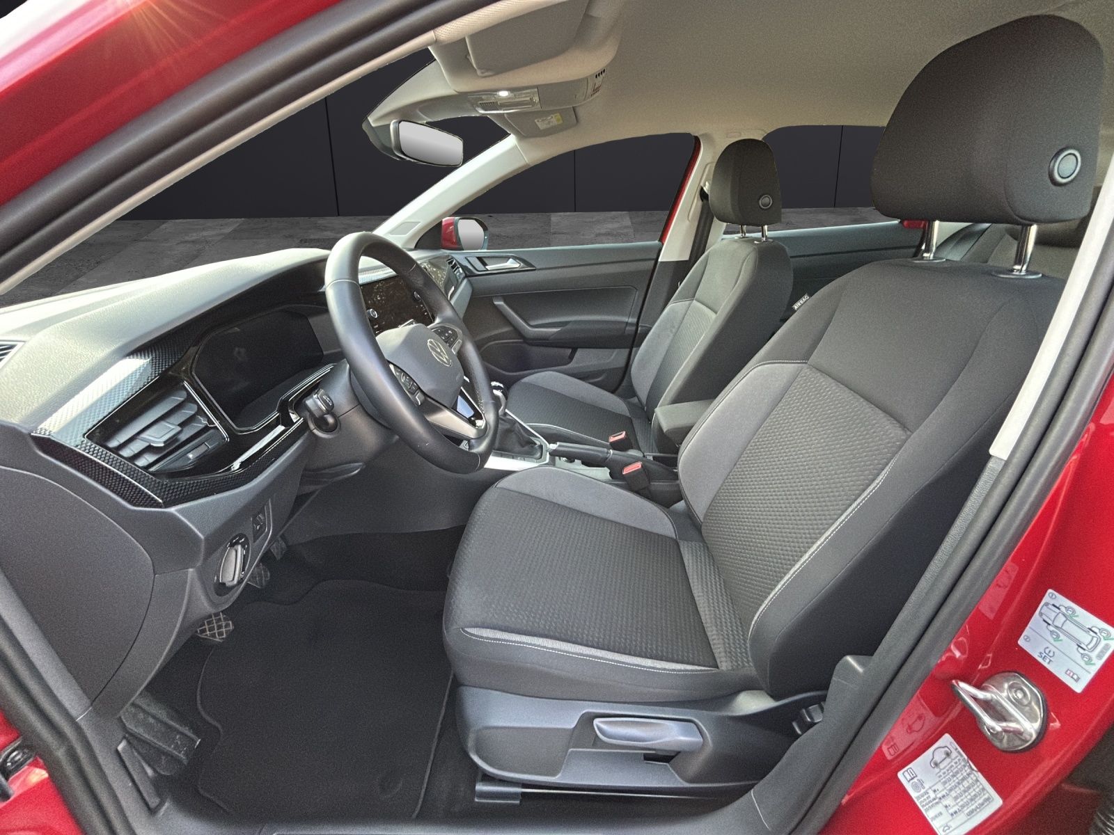 Fahrzeugabbildung Volkswagen Taigo TSI Life LED AID NAVI PDC SHZ LM