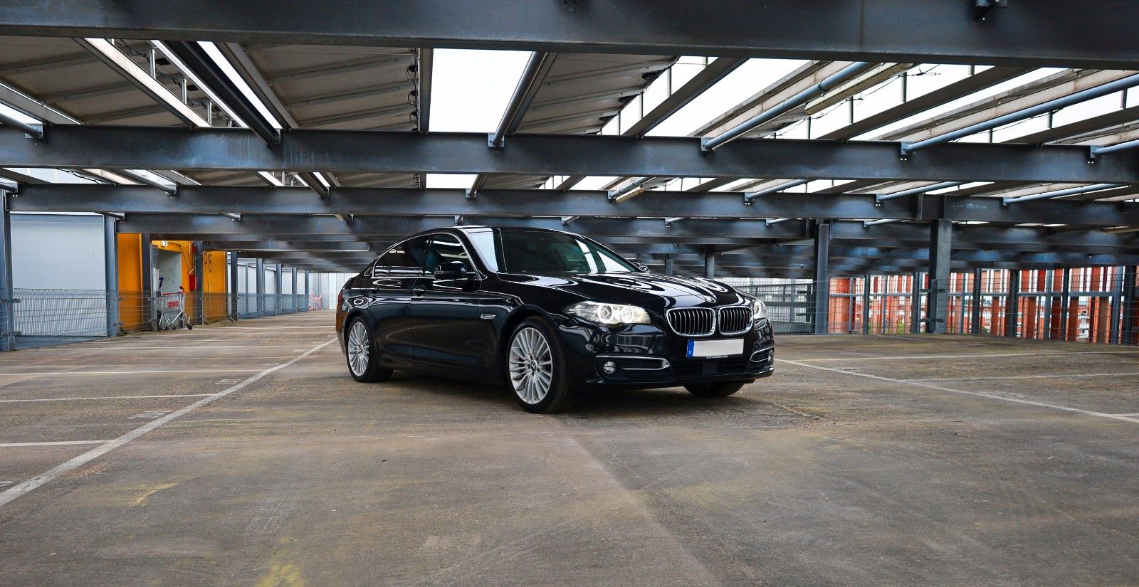 BMW 530d Luxury Line Top Ausstattung BMW Scheckheft