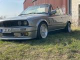 BMW E30 325 i Cabrio VFL - BMW Oldtimer: Roadster