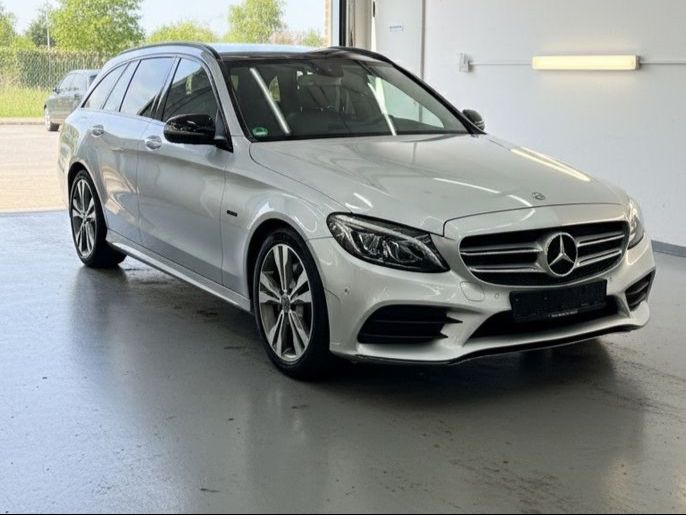 MERCEDES-BENZ C 300 e  T-Mod. AMG,Night,Batteriezertifikat 96%