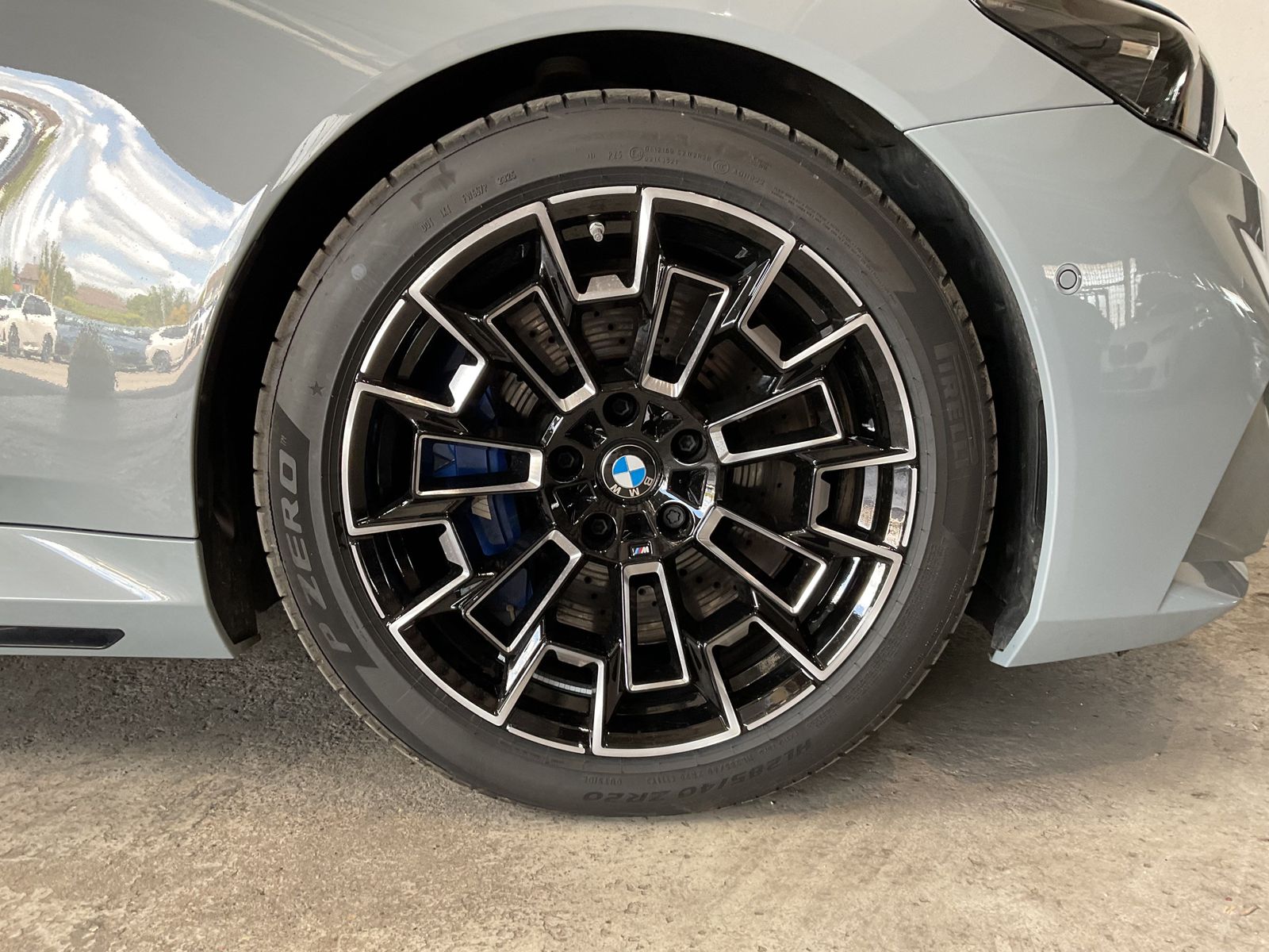 Fahrzeugeinzelansicht 16 Fahrzeugabbildung BMW M5 Limousine |Sitzbelüftung |Bowers & Wilkins |A