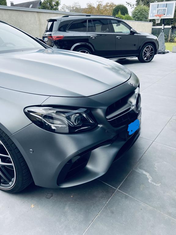 Mercedes-Benz E 63 AMG