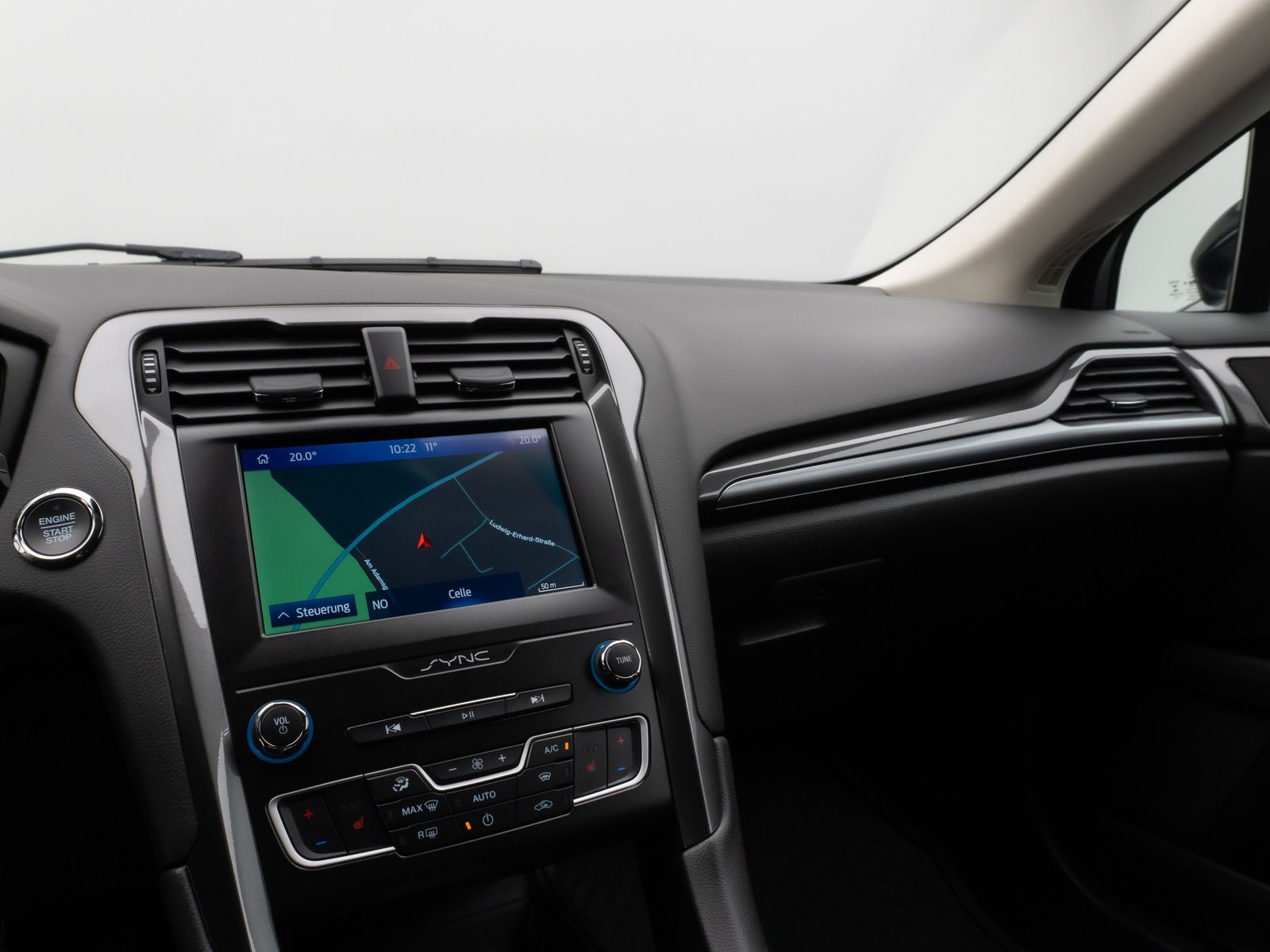 Fahrzeugabbildung Ford Mondeo Turnier Titanium Kamera AHK Winter 8fach