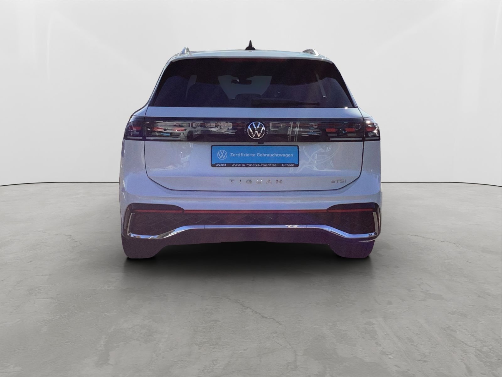 Volkswagen Tiguan 1.5 eTSI DSG R-Line IQ.Light ACC HuD 360° foto 4
