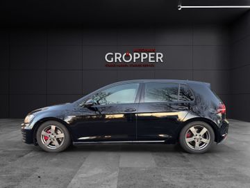 Volkswagen Golf - 8