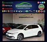Volkswagen VOLKSWAGEN Golf VIII *Special Model UNITED* 1.6  - Volkswagen Golf: Special