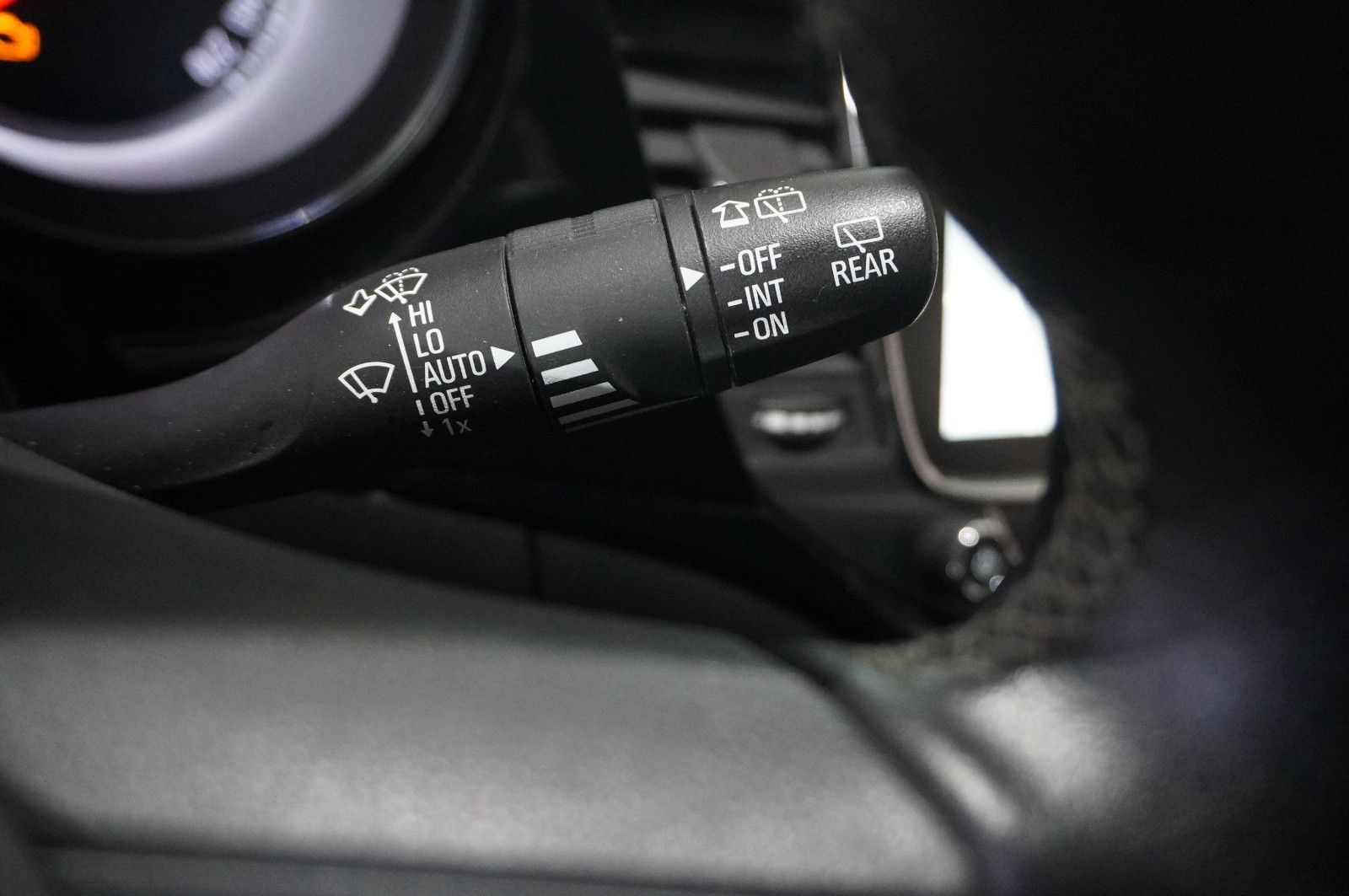 Fahrzeugabbildung Opel Astra K ST 1.4T DYNAMIC NAVI/LED/KAMERA/SPORT/SH