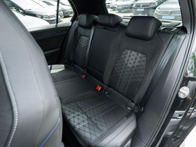 Golf VIII PA R-Line TDI DSG AHK