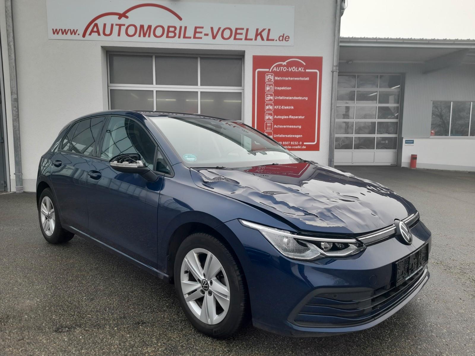 Volkswagen Golf 1.5 TSI Lim. Life LED/NAVI/AMBIENTE/PDC/SHZ