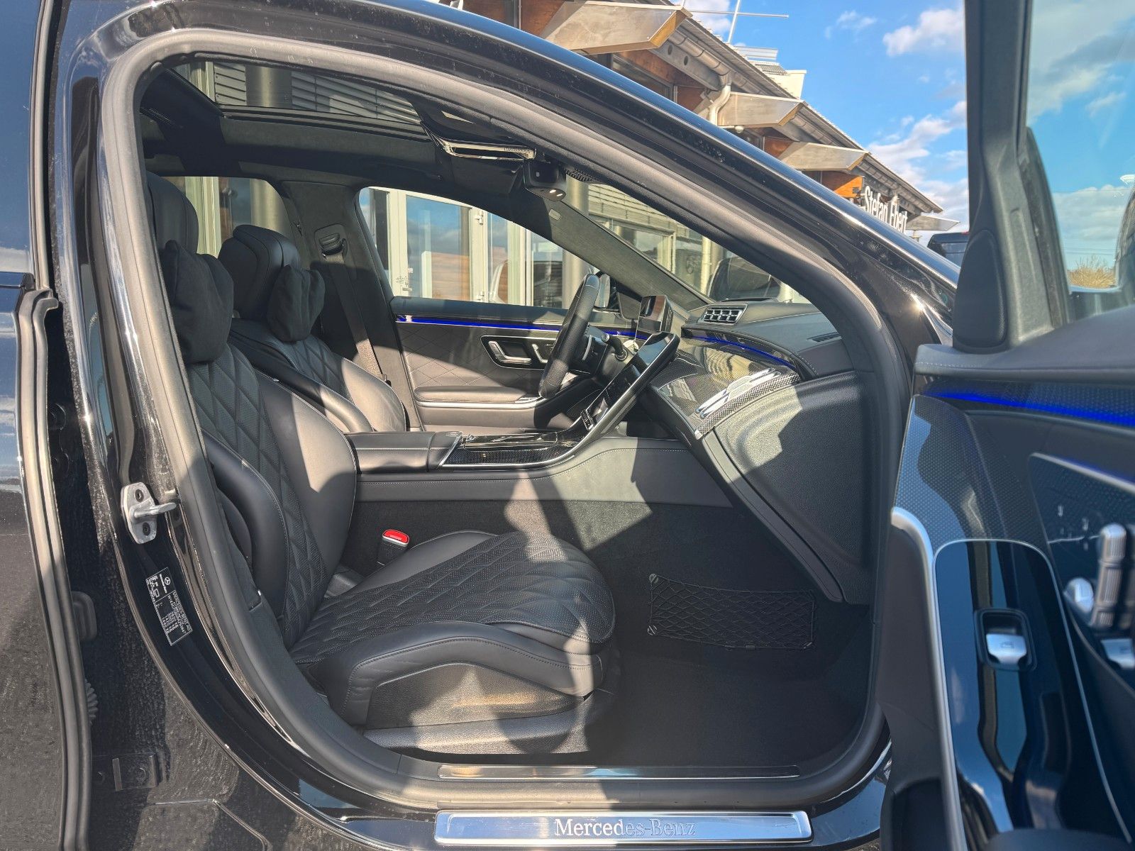 Fahrzeugabbildung Mercedes-Benz S 580 4M L VOLL+AMG+Chauffeur+STH+3D+Pano+