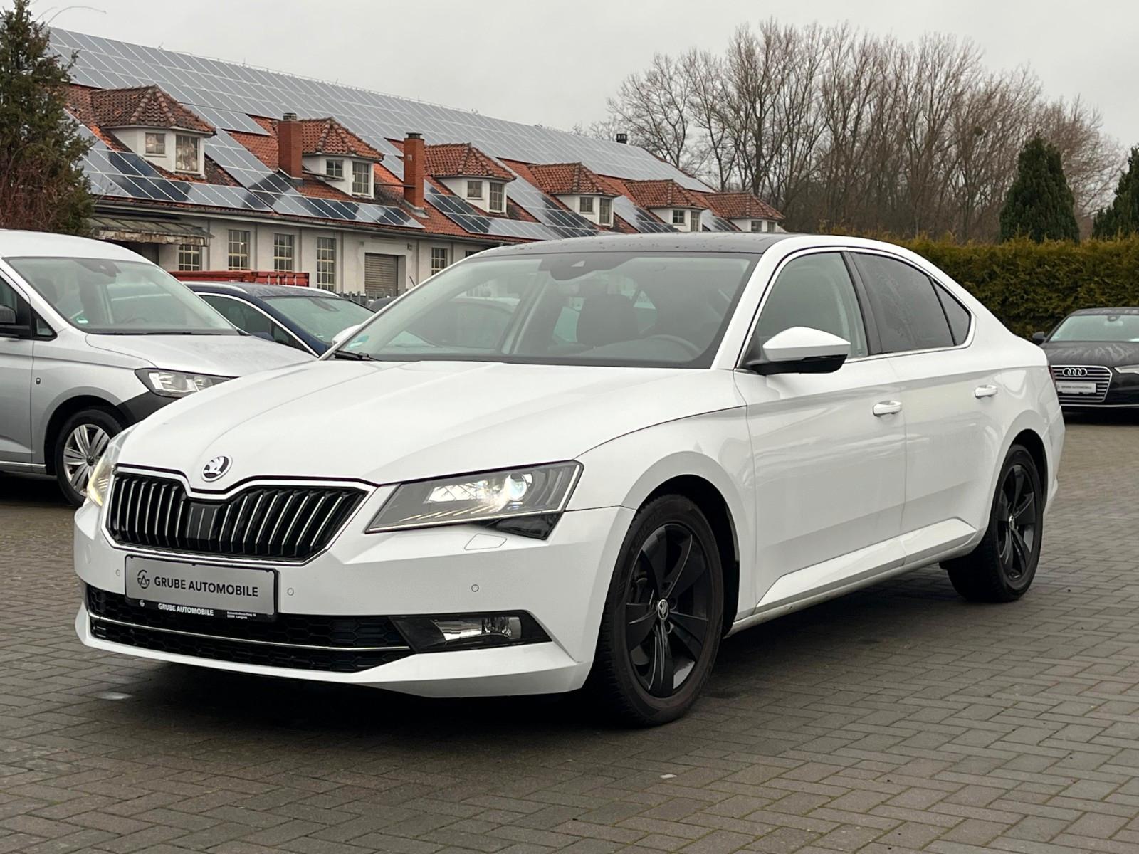 Skoda Superb Lim. Premium Edition 4x4 **VOLL**