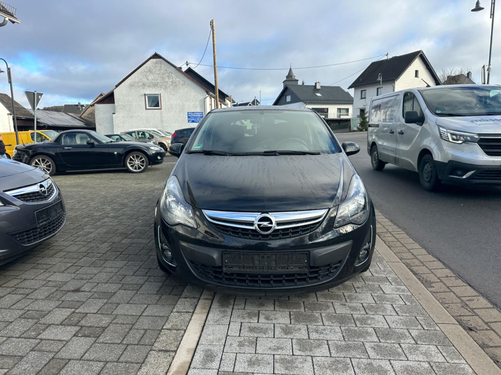 Opel Corsa D Color Edition ! 1.4 Benzin! Tüv Neu !