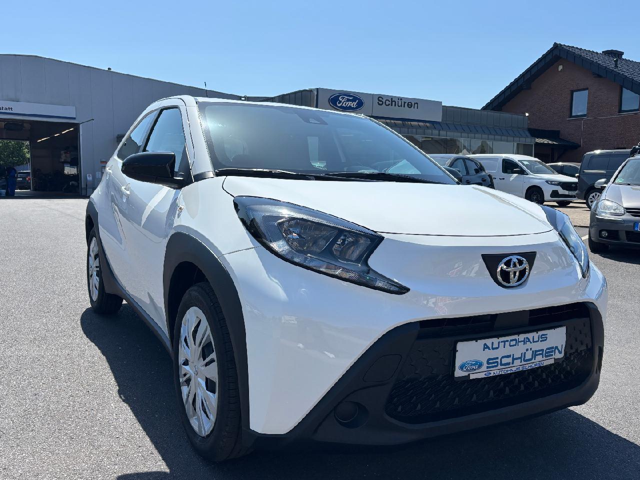 Toyota Aygo X Business Edition