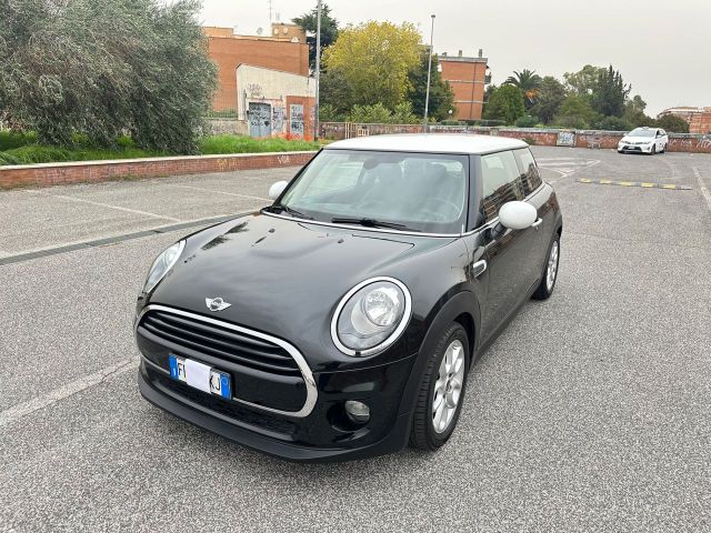 MINI Mini Mini Cooper D 1.5 Hype 3p E6 *Navi