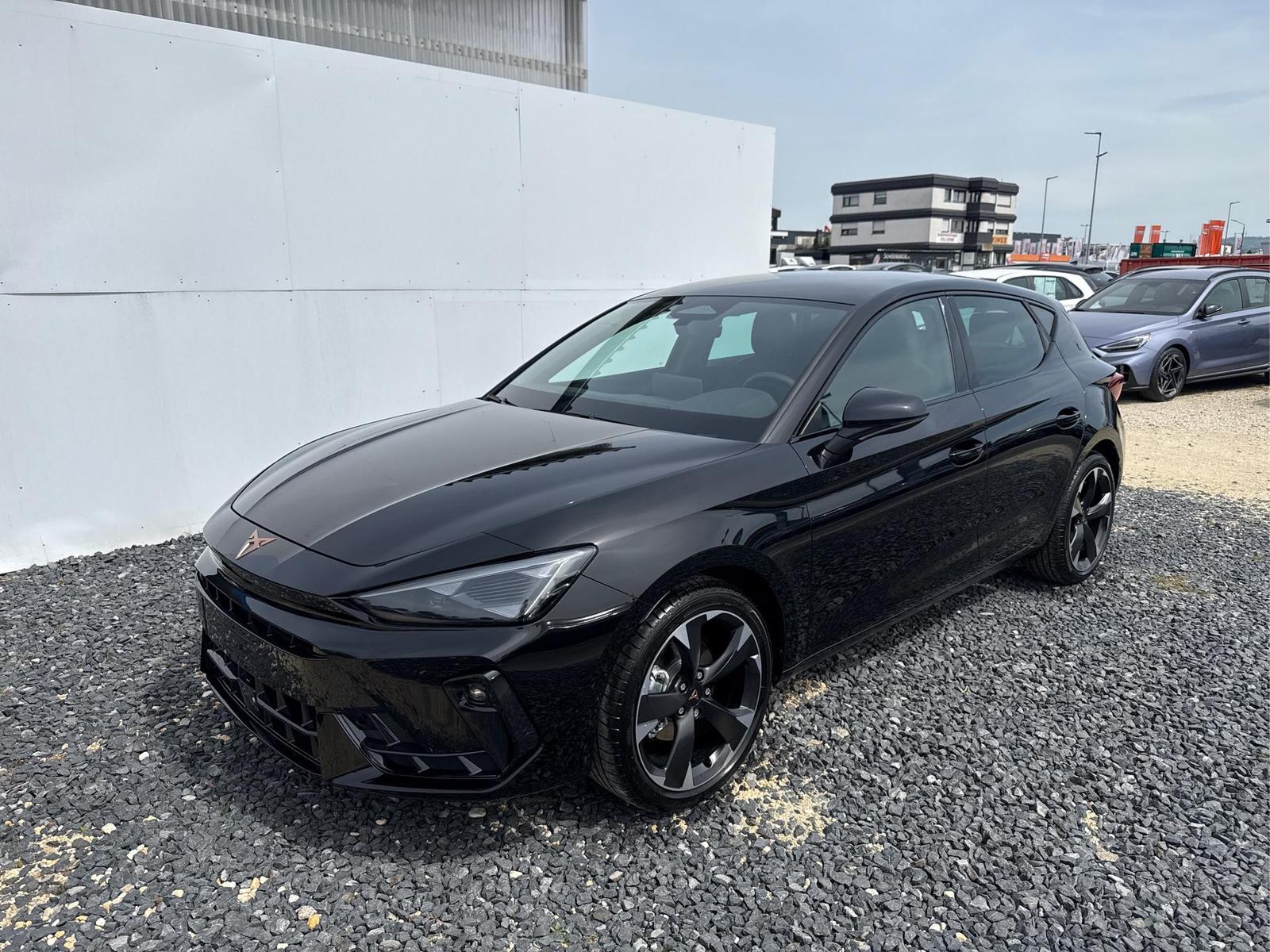 Cupra Leon 1.5 eTSI DSG ACC SHZ KEYLESS 1.5 eTSI DS...