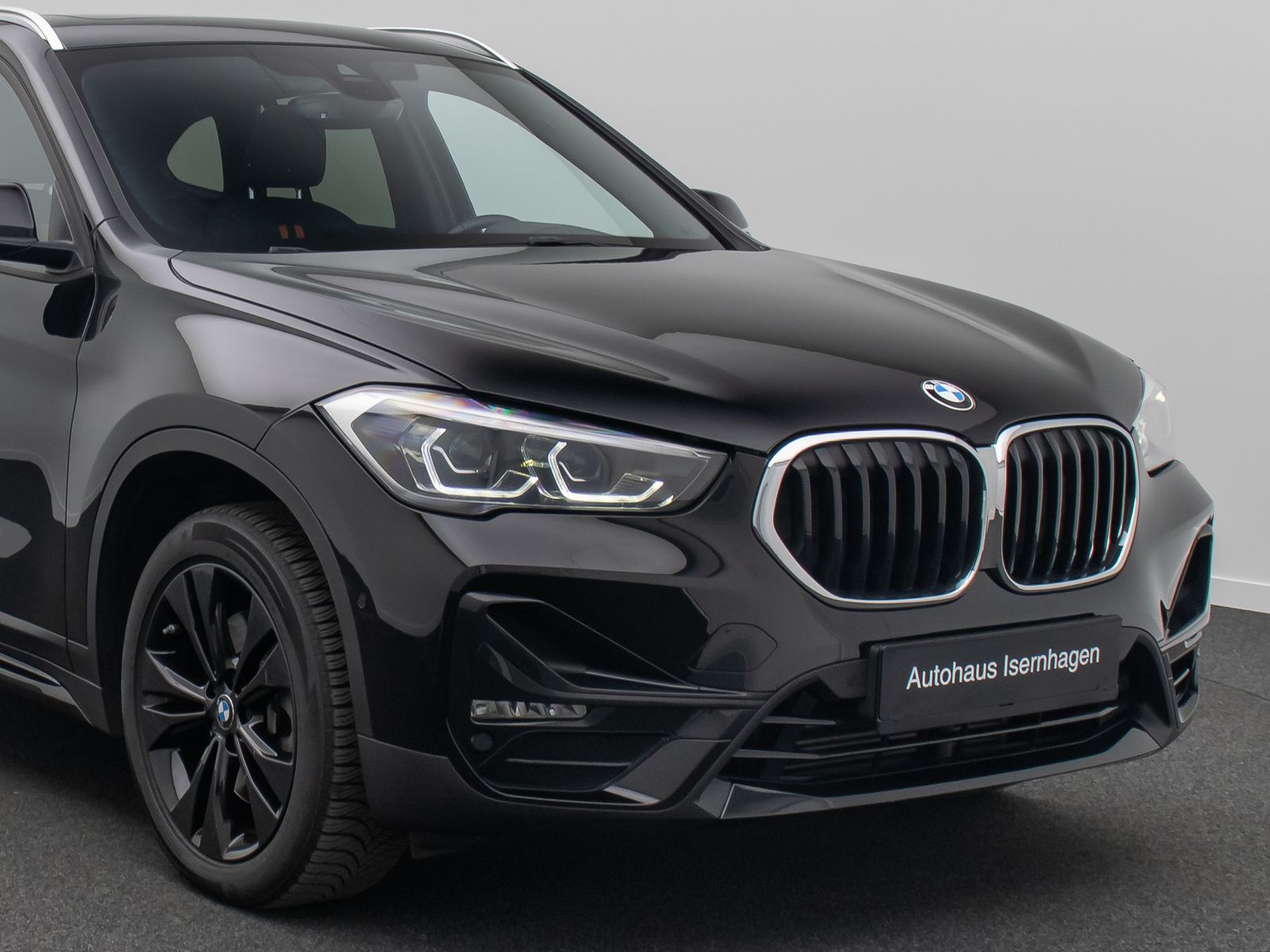 Fahrzeugabbildung BMW X1 xD20i Sport Line Panorama Parkassist DAB HiFi