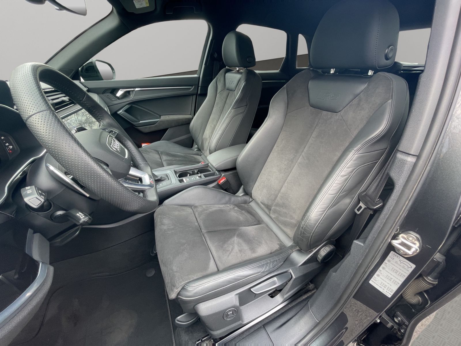Audi RSQ3 - Bild 12