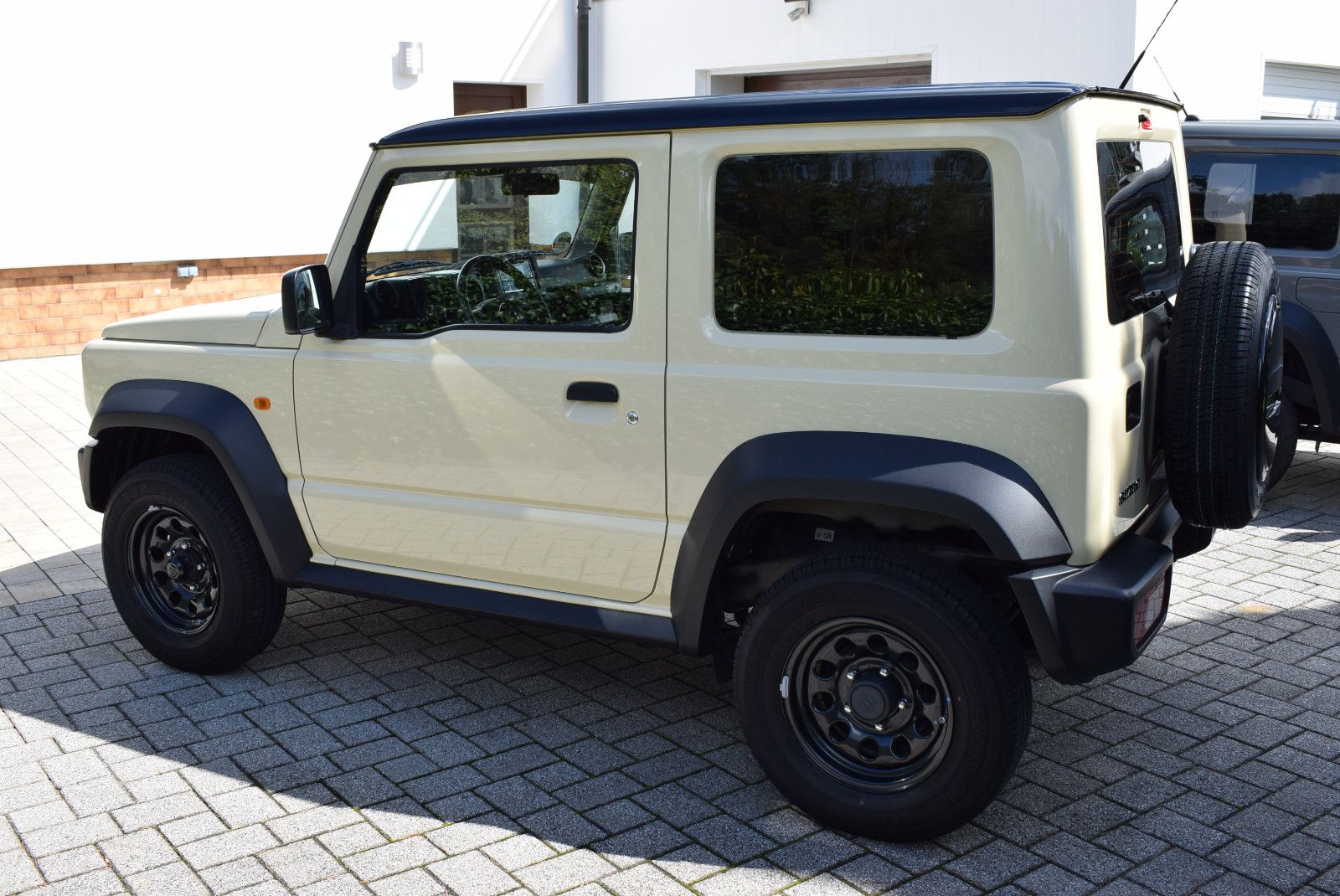 Suzuki Jimny Comfort AllGrip NFZ 1.HD/SUZUKI SH GEPFL. imagem 3