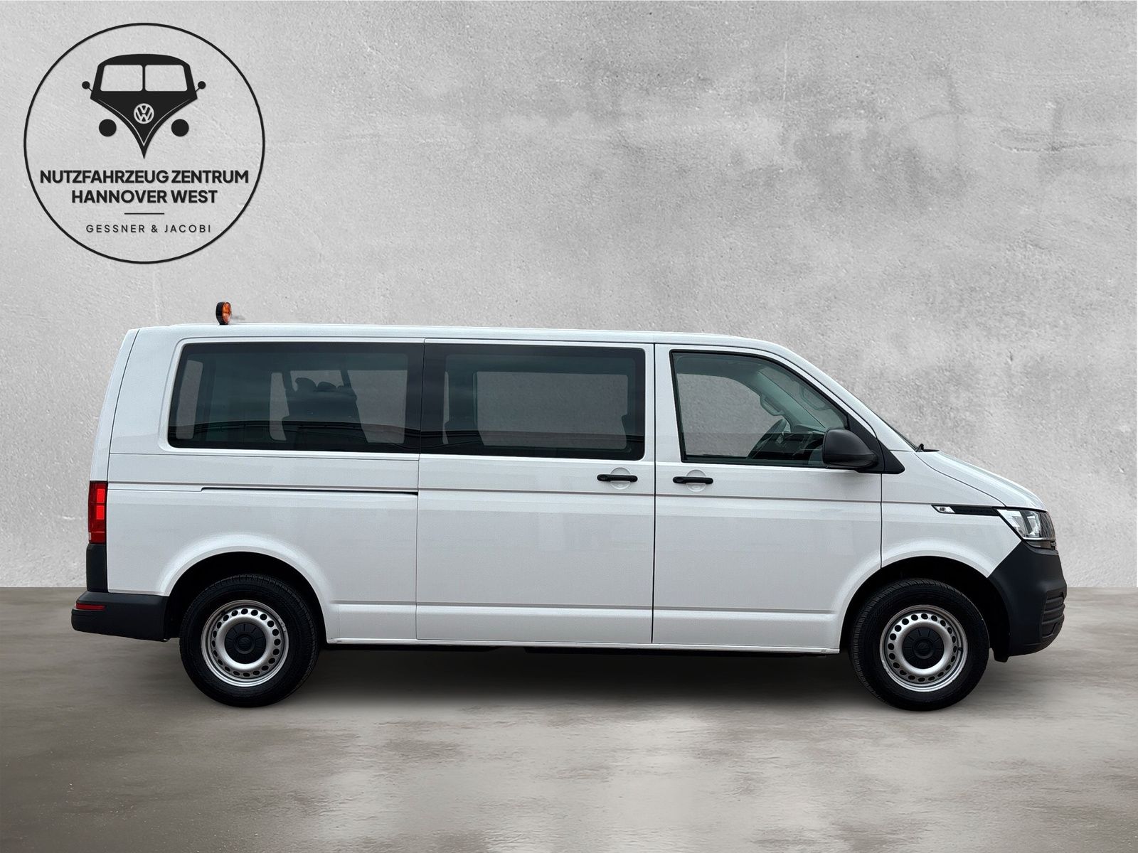 Fahrzeugabbildung Volkswagen T6.1 Kombi 2.0 TDI LR PDC hinten Klima