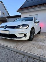 Volkswagen e-Golf Facelift 35,8 kWh CCS 93,8 SOH - Volkswagen Golf: 93