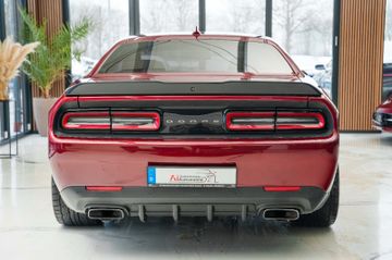 Dodge Challenger - 7