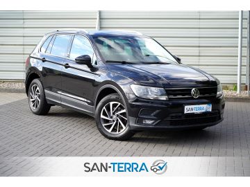 Volkswagen Tiguan - 1