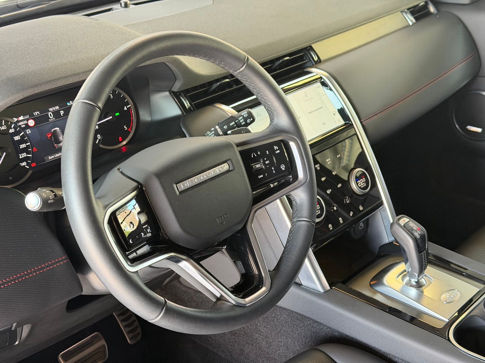 Fahrzeugabbildung Land Rover Discovery Sport R-Dynamic /MERIDIAN/CARPLAY/KAM