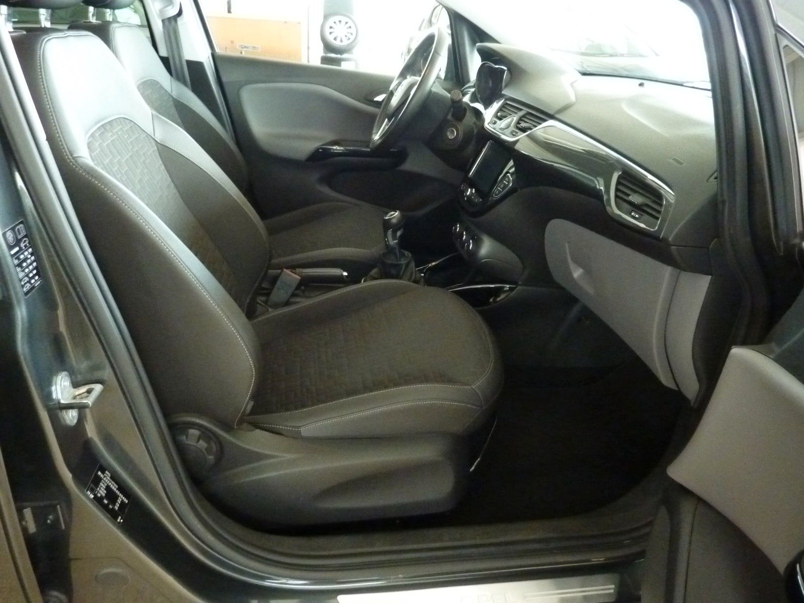 Fahrzeug 10 Fahrzeugabbildung Opel Corsa 1.4 Turbo ecoFLEX INNOVATION 74kW S/S