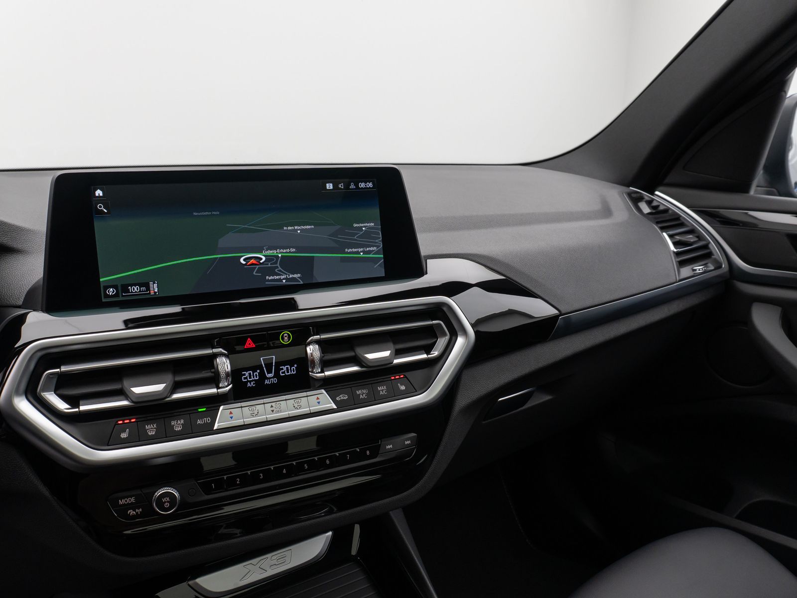 Fahrzeugabbildung BMW X3 xD30i Panorama Kamera DAB HiFi Sport 19Zoll