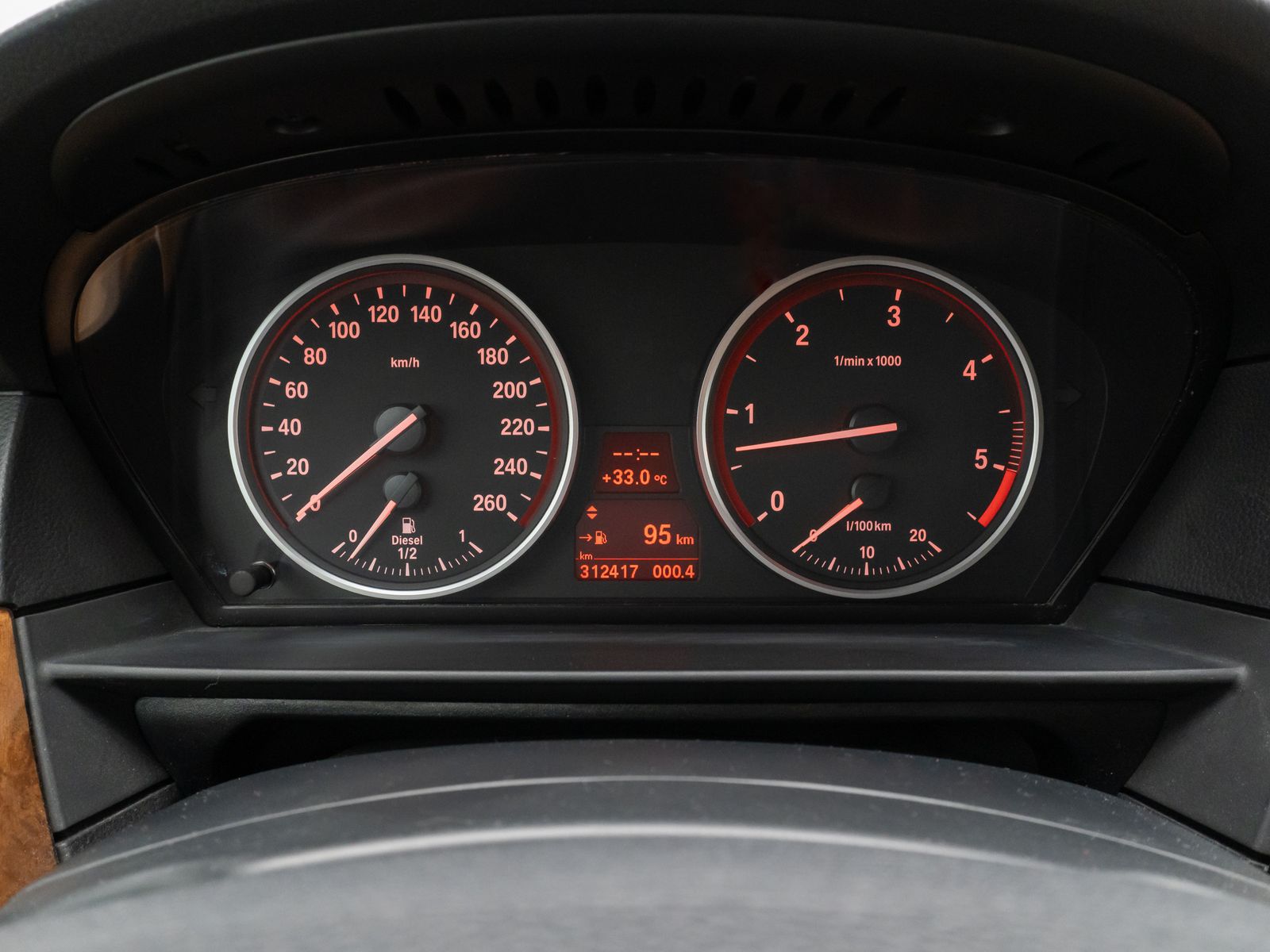 Fahrzeugabbildung BMW 525d Tempomat PDC Xenon NaviPro AHK Lordos HUD