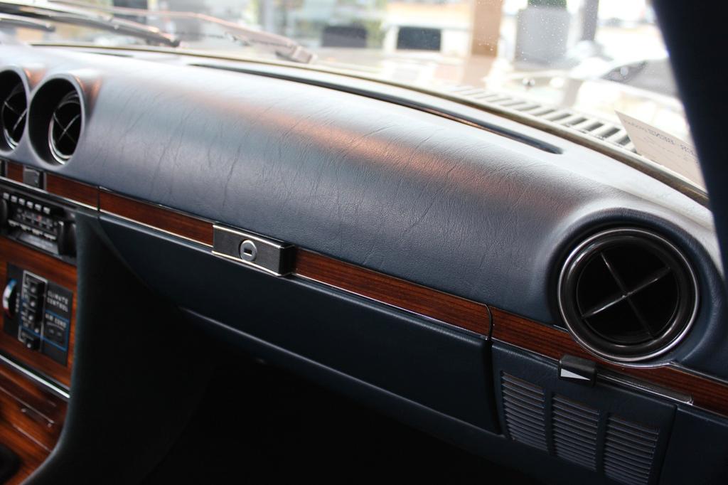 Mercedes-Benz SL 380