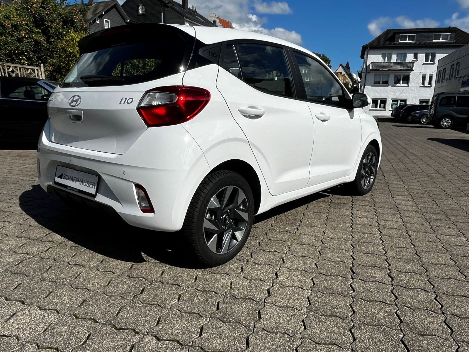 Fahrzeugabbildung Hyundai i10 Trend AUT SHZ NAV BT KAM ALU